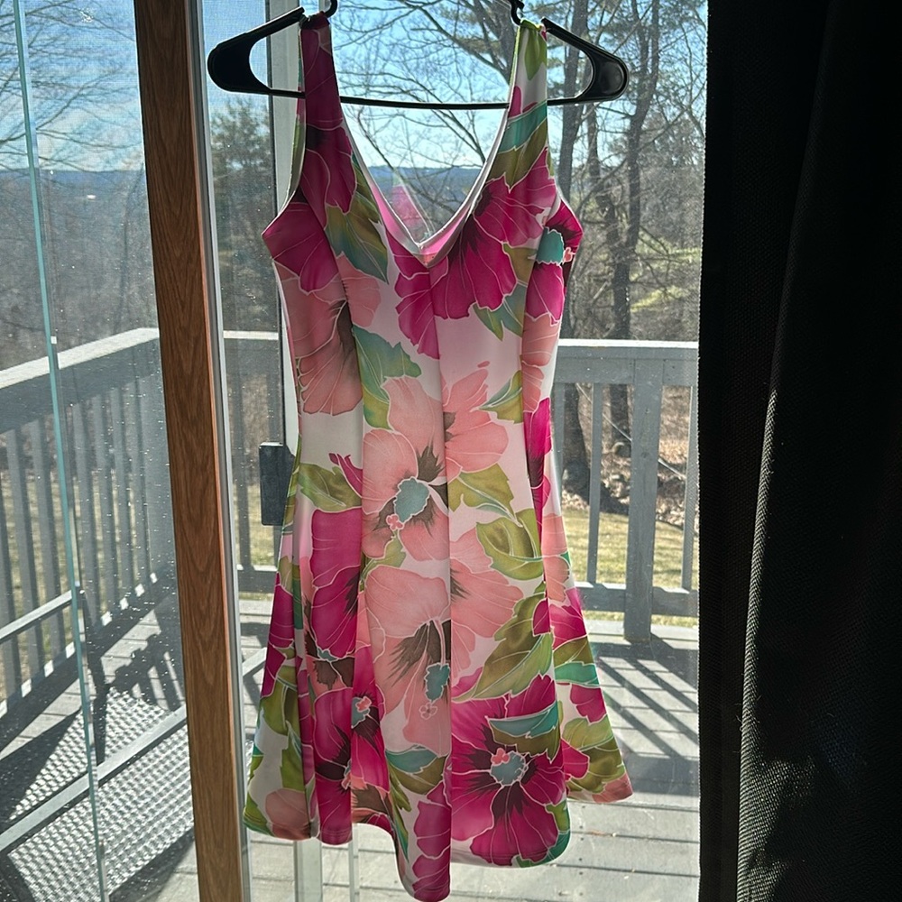 Small beautiful floral dress!